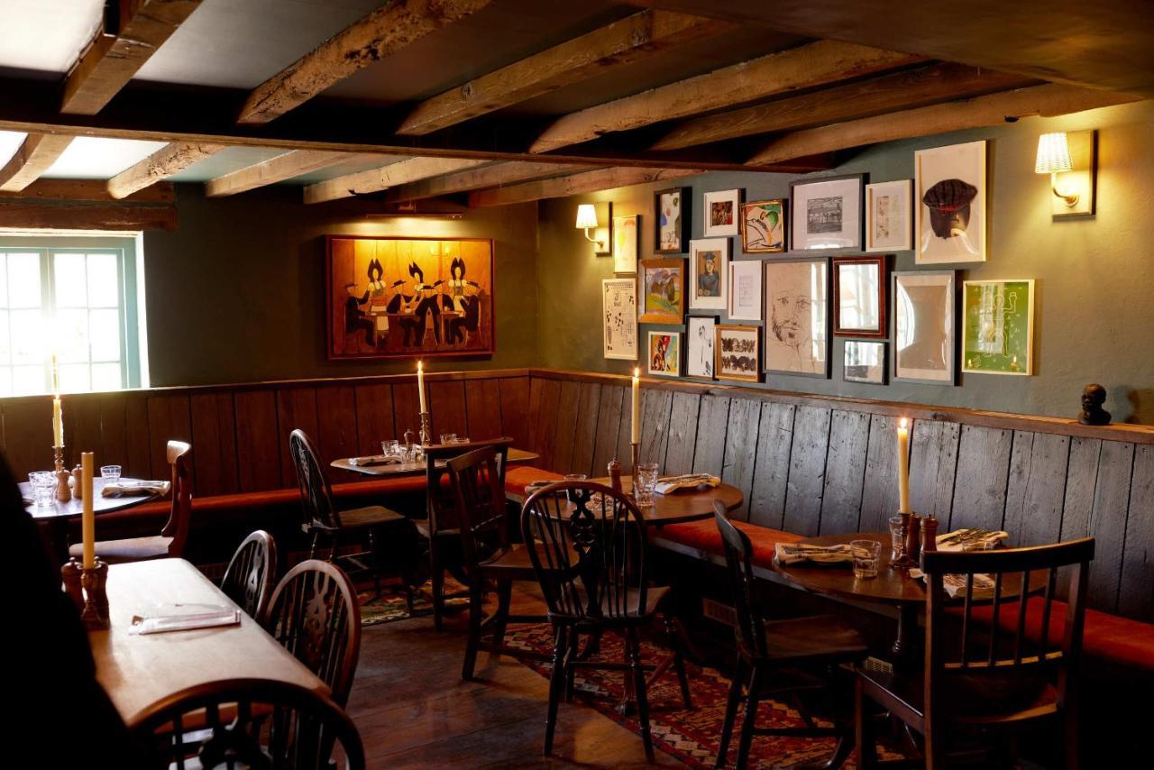The Queen'S Head Broad Chalke Exterior photo
